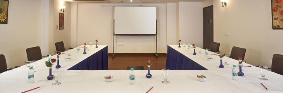 Hotel Wti Airport Grand Delhi ニューデリー エクステリア 写真